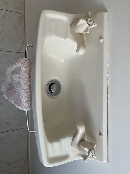 Toilet vanity Carousel 2