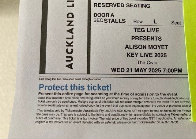 Alison Moyet Auckland Concert Tickets x2 Carousel 1