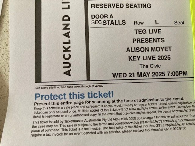 Alison Moyet Auckland Concert Tickets x2 Carousel 2