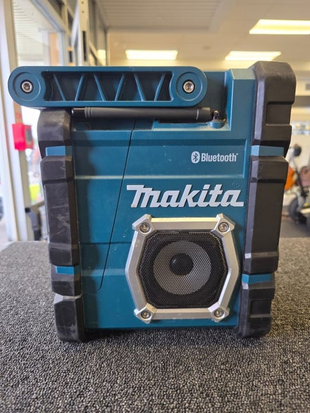 Makita Radio DMR108 Carousel 4