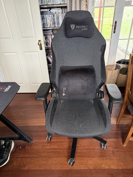 Secretlab chair Carousel 1