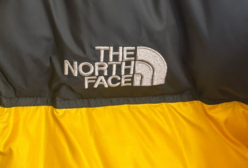 Brand New - The North Face Jacket !! Carousel 5