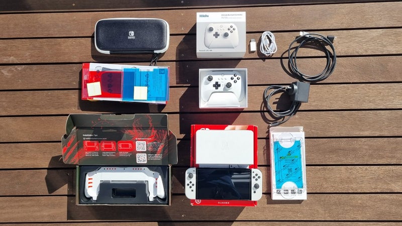 Nintendo Switch OLED Bundle Carousel 2