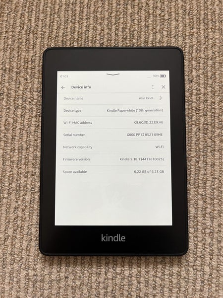 Kindle Paperwhite 10th generation 8GB + 5 cases Carousel 2