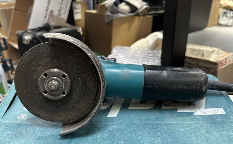 Makita 125mm 710W Corded Angle Grinder In Case - $1 Reserve (Under Grey Rack 13) Carousel 2