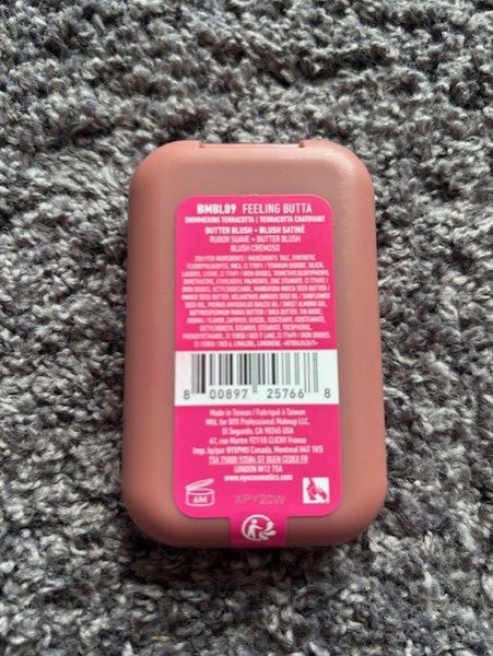 NYX BUTTERMELT BLUSH Carousel 2