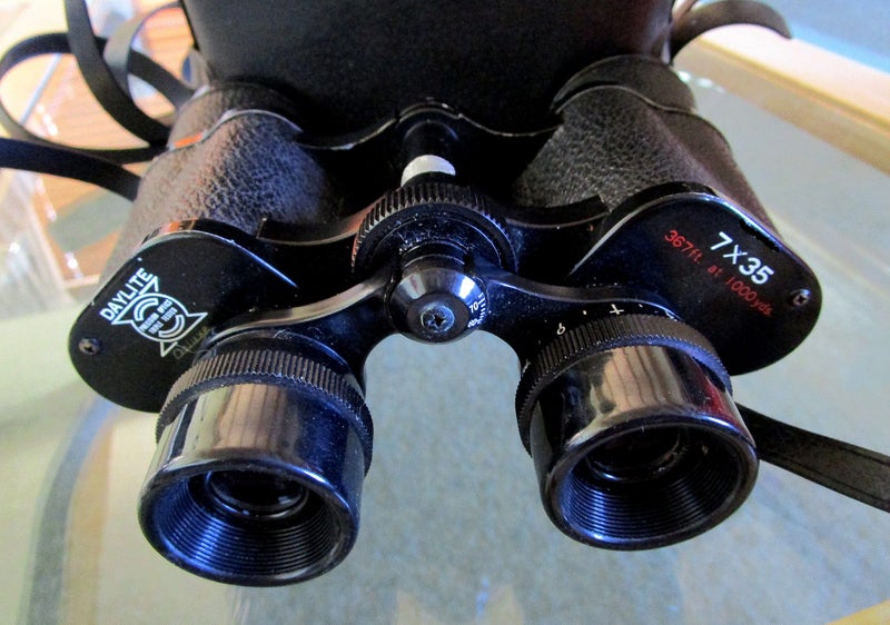 *** VERY NICE VINTAGE 7x35 BINOCULARS MADE IN JAPAN *** Carousel 1