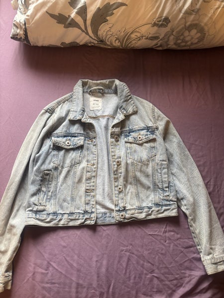 Women’s Denim Jacket Carousel 1