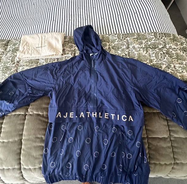 *****AJE ATHLETICA LIGHTWEIGHT JACKET*** Carousel 1