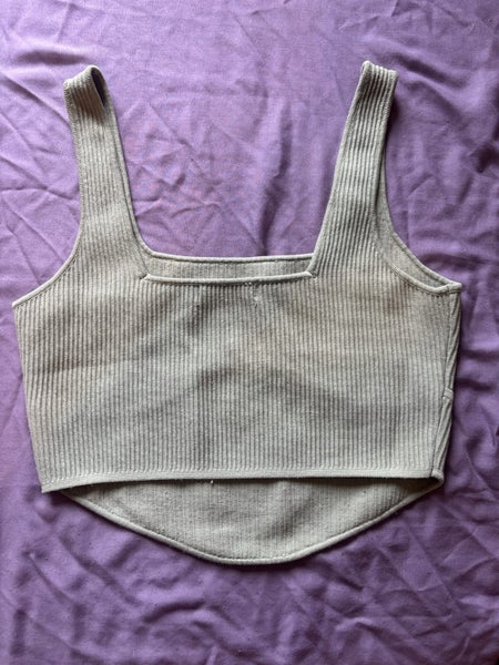 Crop Singlet Carousel 2