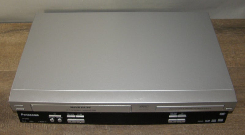 PANASONIC VCR/DVD PLAYER NVVP60 Carousel 2