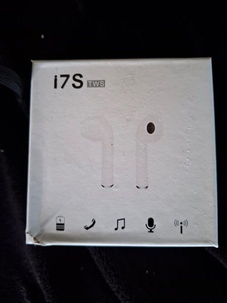 Wireless ear Buds Carousel 1