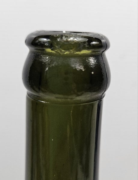 2 x 12oz Auckland beer bottles Carousel 2