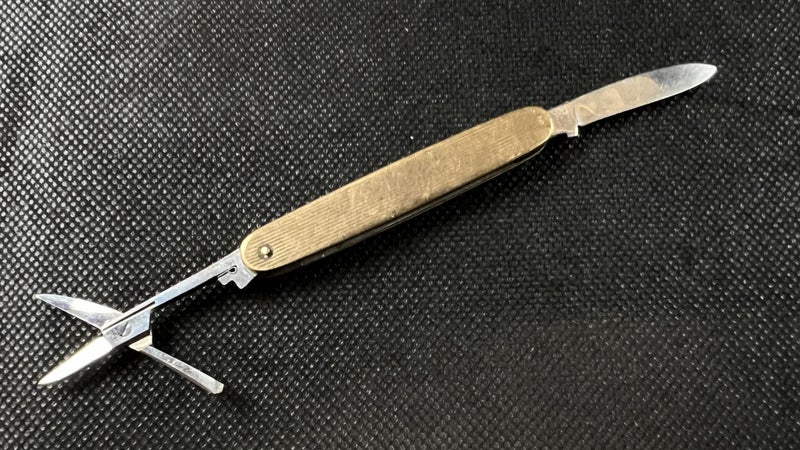 1992 Vintage 9ct Gold Pocket Knife with Knife & Scissors - Lot E206 Carousel 1
