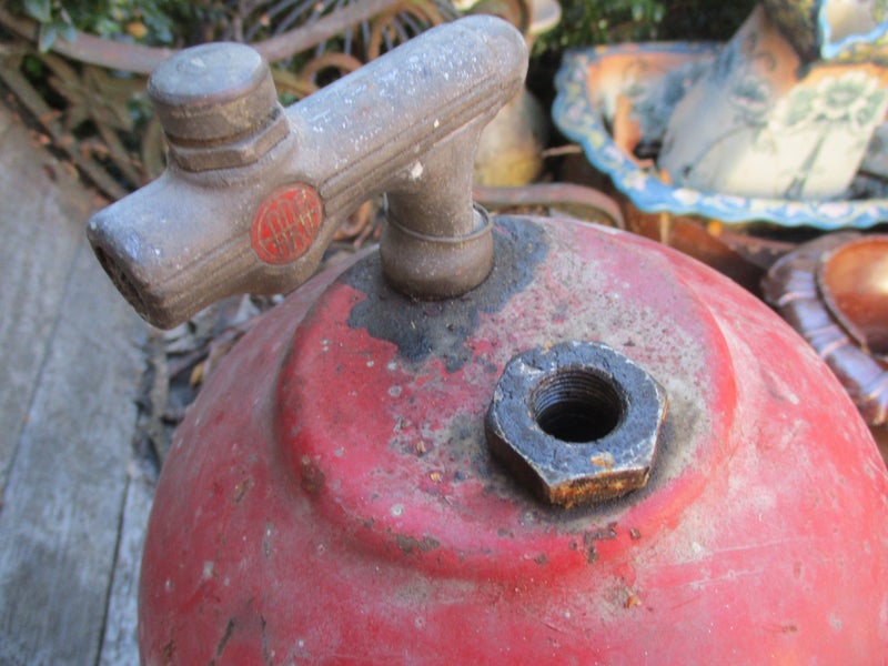 some kind of old tank ? Carousel 11