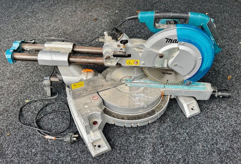 Makita Slide Compound Miter (drop) Saw Carousel 1