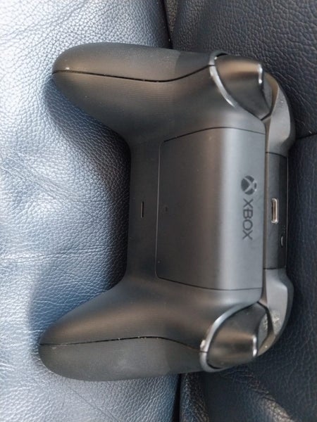 Xbox Series X Controller Carousel 2
