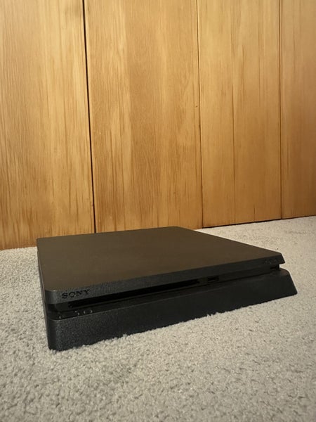 PS4 Slim 2TB Carousel 1
