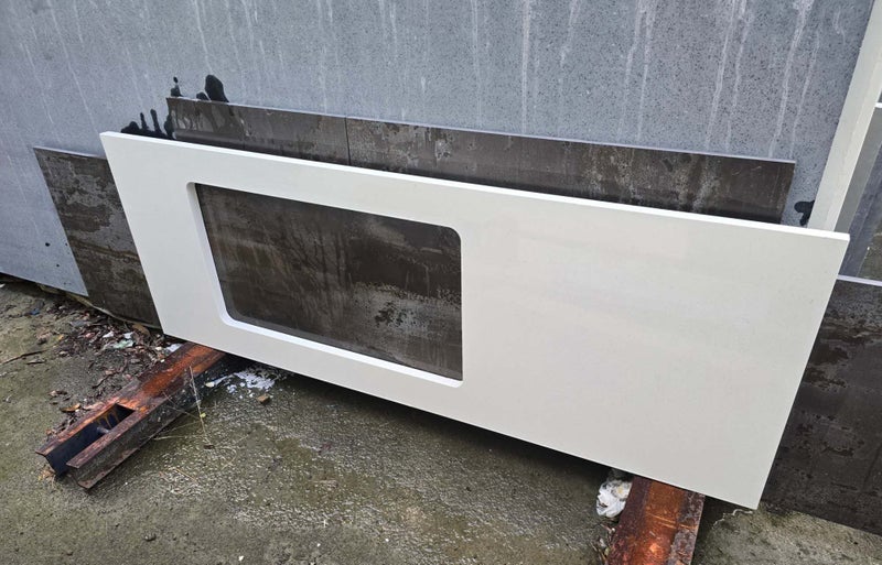 $1 Reserve White Ice Bench top ON SALE!! Carousel 2
