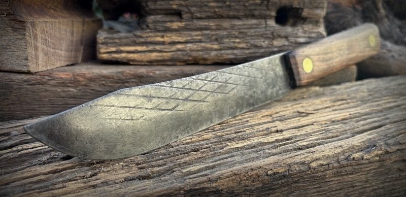 AWESOME OLD FIXED BLADE BY QUEEN U.S.A Carousel 1