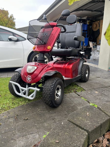 Electric mobility scooter Carousel 2
