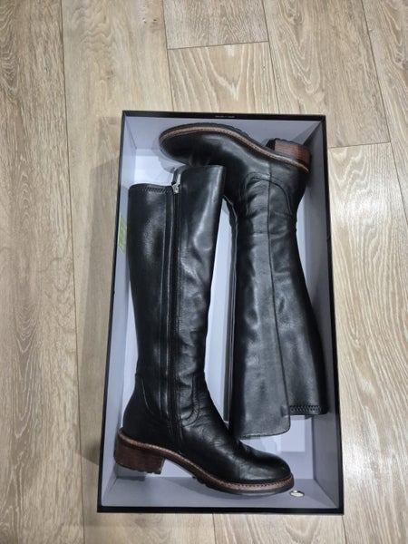 Mi Piaci black Leather boots Carousel 1