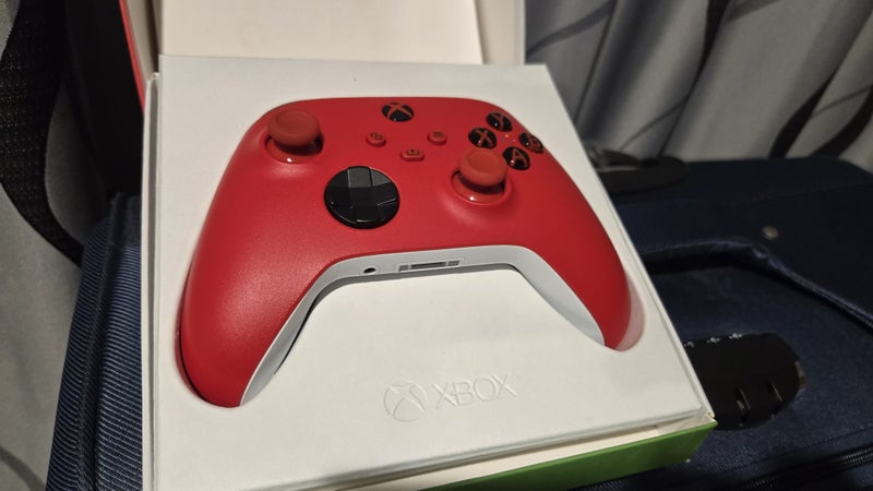 Xbox one controller red. Drift left stick Carousel 1