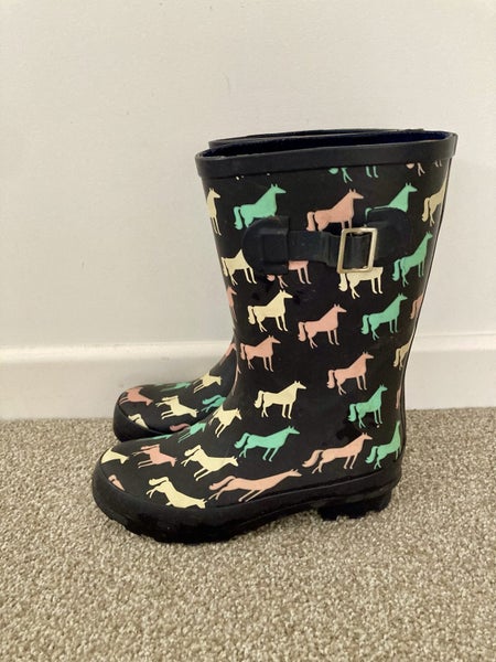 Kids Gumboots / wellies size 2 Carousel 2
