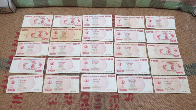 Old Bulk Banknote Reserve Bank of Zimbabwe Ten Million Dollars $10 000000 x20 Carousel 1