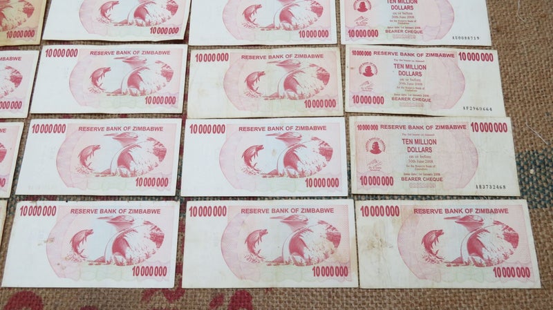 Old Bulk Banknote Reserve Bank of Zimbabwe Ten Million Dollars $10 000000 x20 Carousel 10