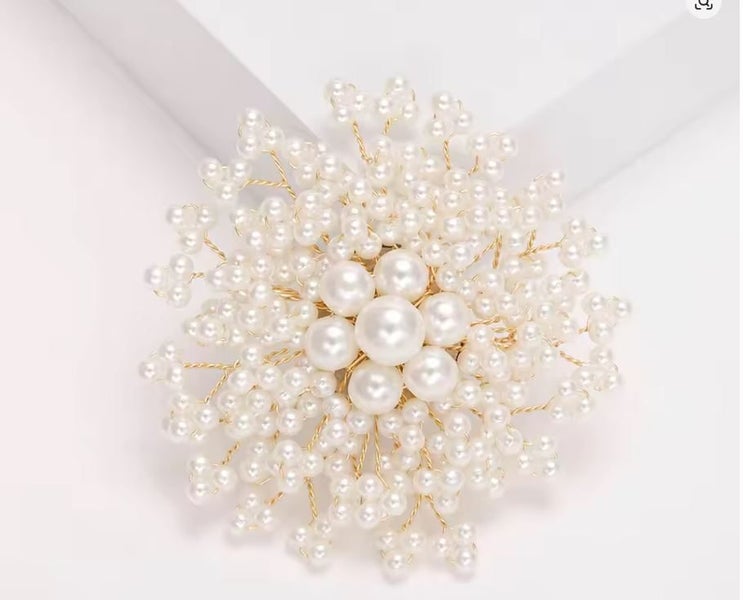 Beautiful Pearl Gold Brooch - #BR10 Carousel 1
