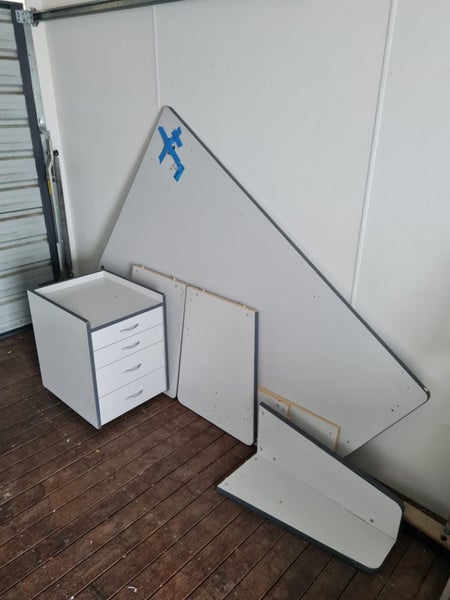 Office desk and cabinet Carousel 5