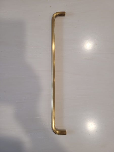 POWERSURGE Beam cabinetry handle brushed brass Carousel 1