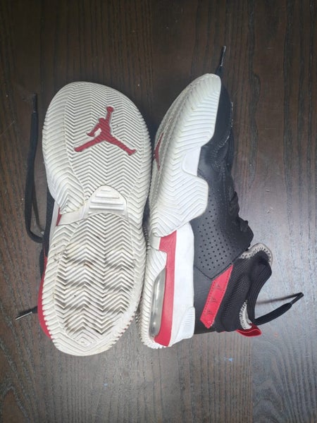 Nike Air Jordans - Youth Carousel 3