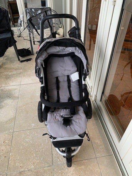 Mountain Buggy Pram Carousel 2