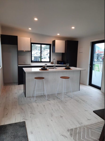 Luxury Tiny Home / Granny Flat / Deluxe One Bedroom Carousel 2