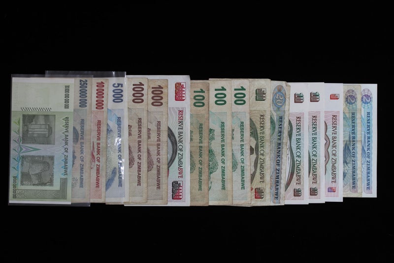 LOT - ZIMBABWE African Banknotes x17 Carousel 2