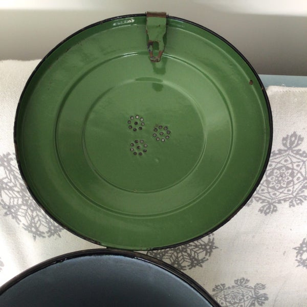 Large Green Vintage Enamel Container Carousel 5