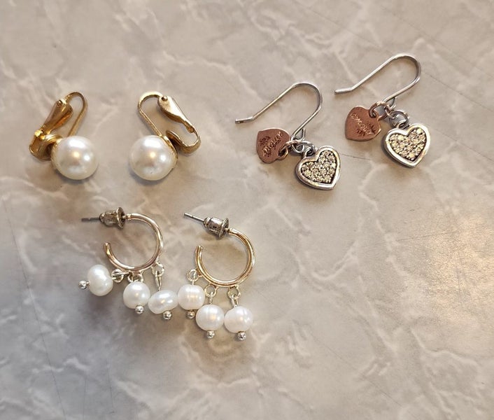 Earrings Carousel 1