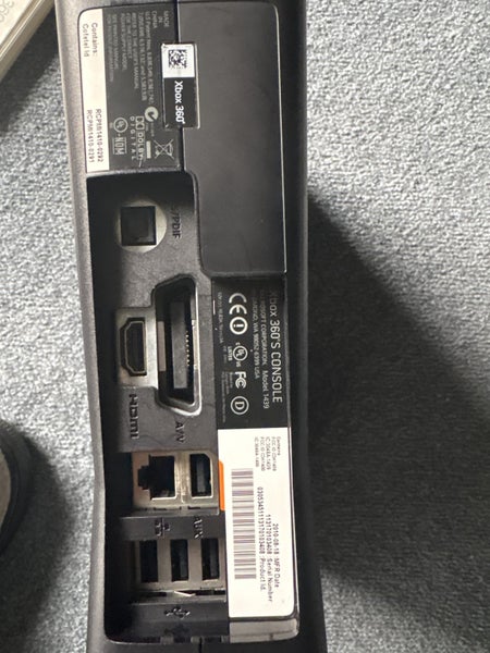Xbox 360 cd doesnt open fauilty no power cable Carousel 2