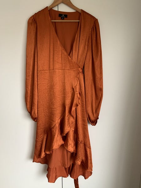 Augustine Amaya wrap dress - 12 Carousel 1