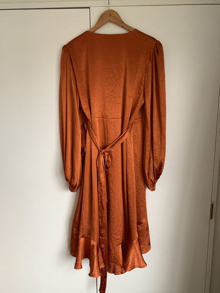 Augustine Amaya wrap dress - 12 Carousel 3