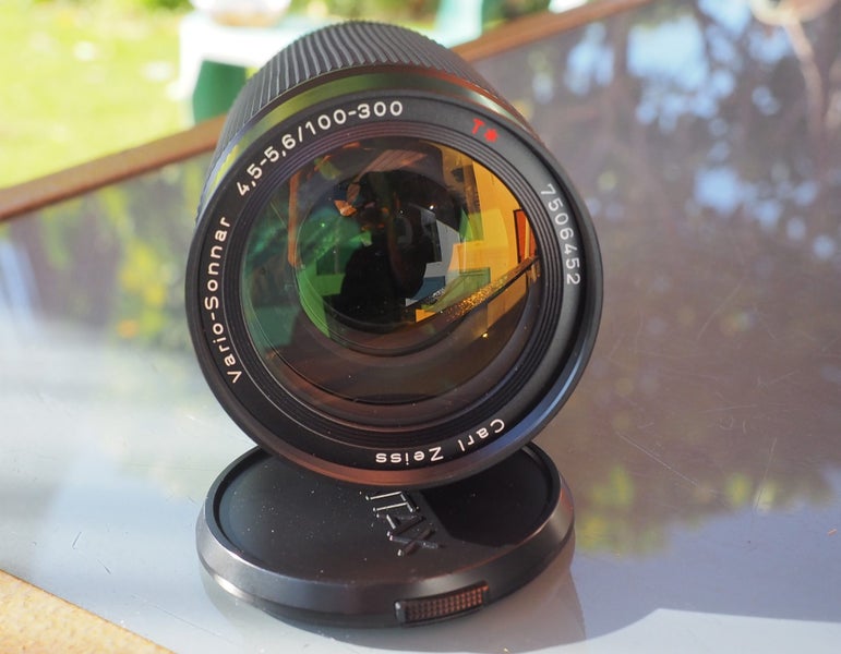 Contax Zeiss Vario-Sonnar- T 100-300mm f4.5-5.6 MINT! Carousel 1