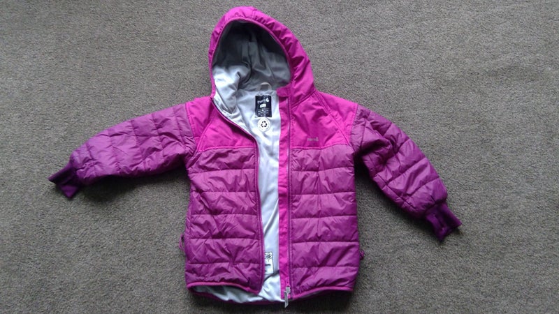 $1 Reserve -Girls clothing set size 7-9 includes Nike garments Carousel 2