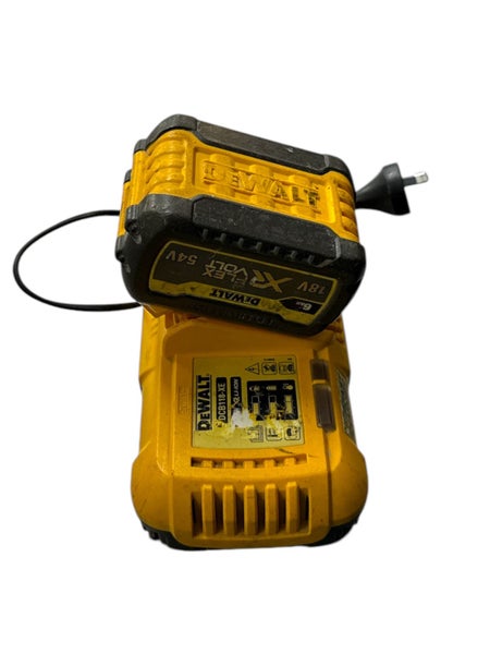 DeWalt FLEXVOLT Cordless Brushless 184mm Circular Saw Carousel 3