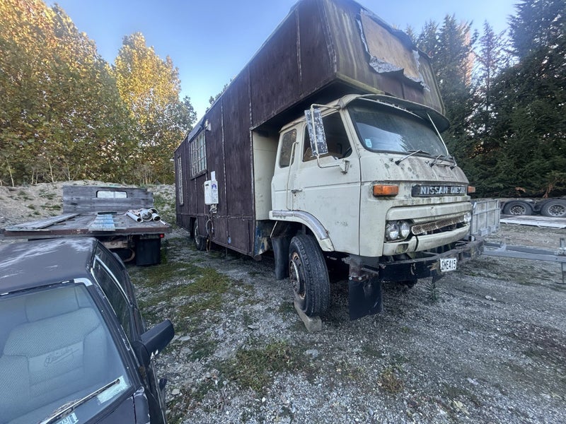 Housetruck/Cabin on wheels - fully self contained Carousel 13