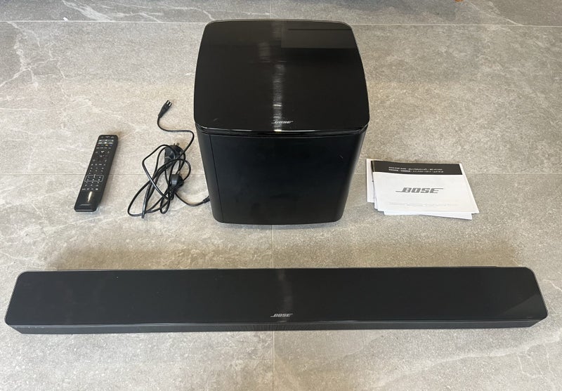 Bose Soundtouch 300 soundbar & base module Carousel 1