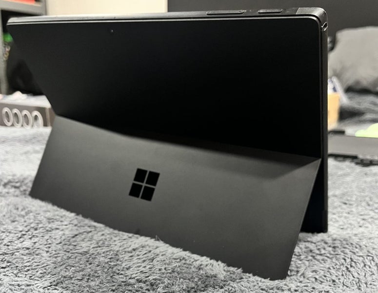 Microsoft Surface Pro 7 Carousel 2