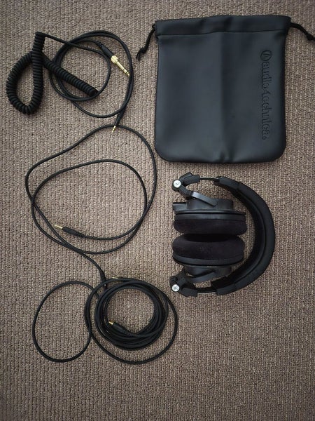 Audio-technica headphones ath-m50x Carousel 1