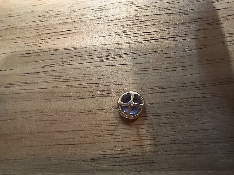 9CT TANZANITE STUDS IN YELLOW GOLD Carousel 2
